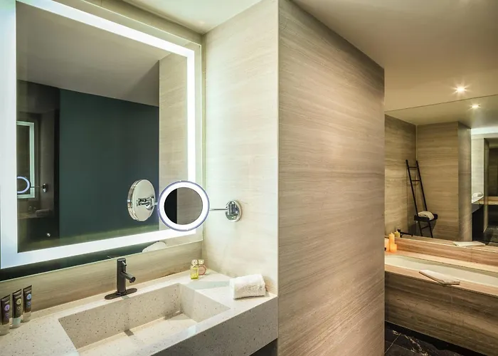 Hotel Novotel Toreo 4*